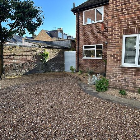 Large 2-Bedroom Maisonette With Free Parking Twickenham Exterior foto